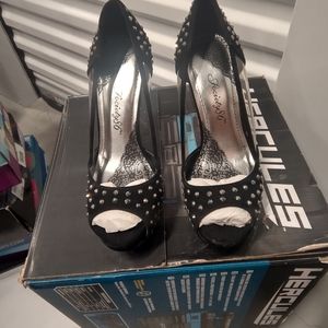 Women's Black High Heel Pumps
